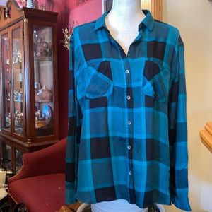Womens Rock & Republic Buffalo Plaid Button Down w/ TAB sleeves, so soft! LARGE